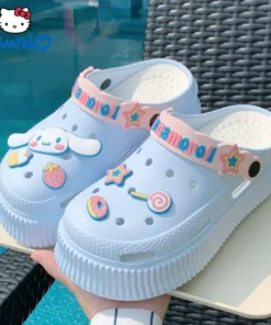 Sanrio Hello Kitty Cinnamoroll Melody Kuromi Cute Cartoon EVA Hole Shoes Y2k Women Casual Sandals Thick Sole Bathroom Slippers